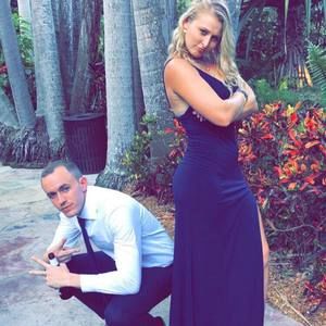 Meet your Posher, Dom